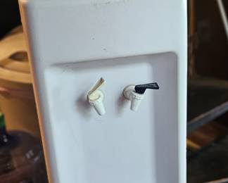 Water dispenser