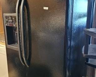 Whirlpool Side by side refrigerator