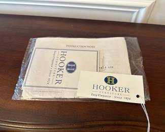 Foyer console table by Hooker furniture