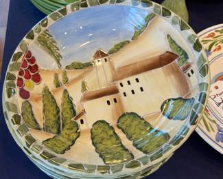 Shallow bowls by Dolce Vita S&F Studio