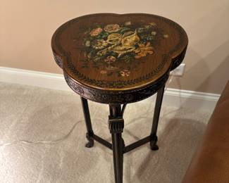 floral top painted pedestal table