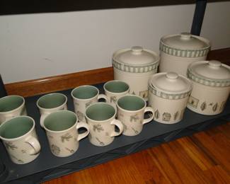 And there you have it, matching cups, and finally, the matching canister set