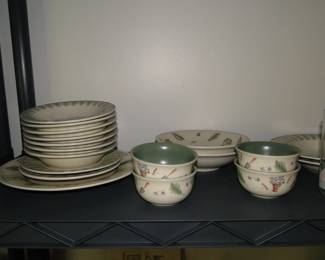 Bowls plates and soup cups