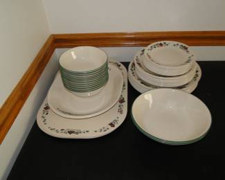 Corelle dish set