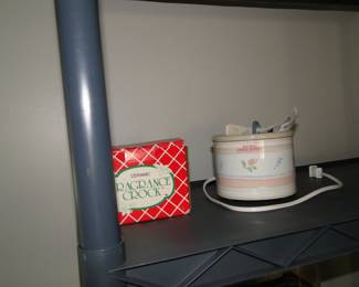 This is not a cheese dipping crock pot.  This right here is the smelly, make your home or RV smell like Lilacs, or Cinnamon, or Charcoal.