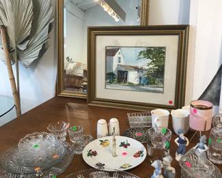 crystal serving ware, wall mirror, delft figurines