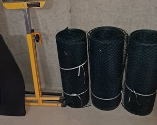 Black Plastic Fencing; 