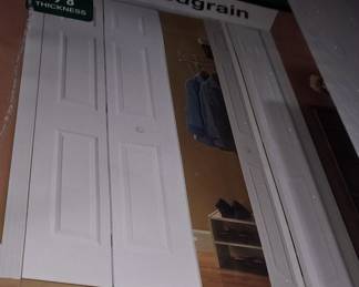 Mastercraft White Bi-Fold Door NIB