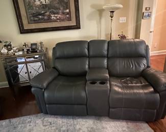 2 electric recliners