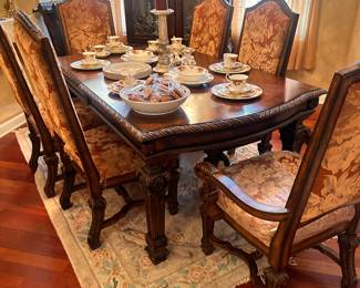 Beautiful traditional dining room table with eight chairs
