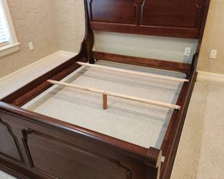 Beautiful Queen Head/Footboard Bed