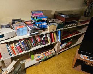 Bose radio w/remote.