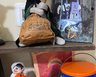 Cute Fall & Halloween Decor