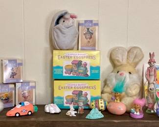 Easter Decor, Hallmark Eggspress Collectibles