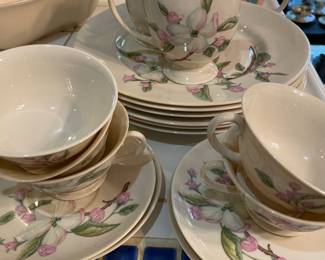 Very pretty and delicate small China set