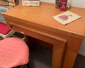 Maple sewing cabinet with ca.1950 Singer sewing machine