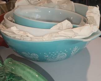 Amish butter print  Pyrex