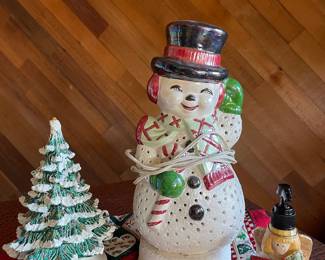 Assortment of Christmas Decor & Ornaments