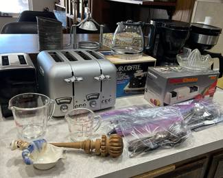 Tons of small appliances.