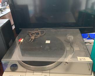 AKAI turntable