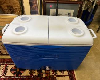 Rubbermaid Cooler