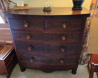 Antique dresser w/ key