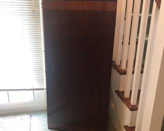 This is the third leaf for the dining table.