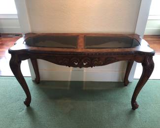 Vintage Console/Sofa Table. H:30.1/2in | L:54in | D:20.1/2in 