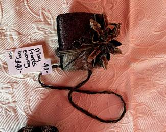 #254 Mary Frances Evening Bag $40.00