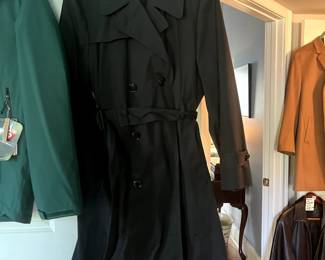#144 Men's Large Double Breasted Trench w/3 metal Stars Size L $100.00