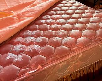 #245 Mahogany 4 poster Rice Queen Size Bed, (Headboard, Footboard) w/mattress/boxsprings $200.00