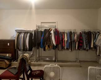 Women clothes size 2-8 Shoes 7.5 Men's clothes xl shoes 10