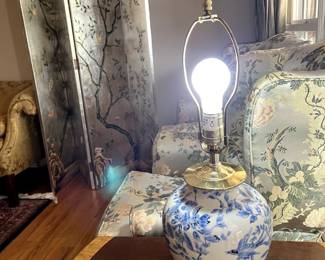 #43 Blue & White Ginger Jar Lamp w/wood base - (no shade) 23" tall $60.00