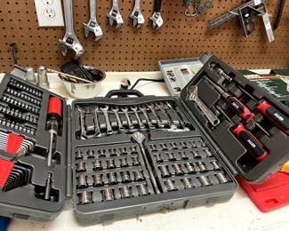 #119 Allied 142 pc Tool Set in case $35.00