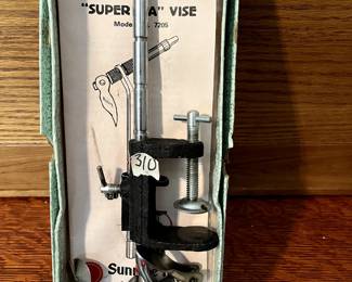 #310 Sunrise India Super Fly Tying Vise $25.00