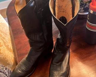 #380 Tony Lama Made in Mexico Leather Calf Boot Size 9 $100.00