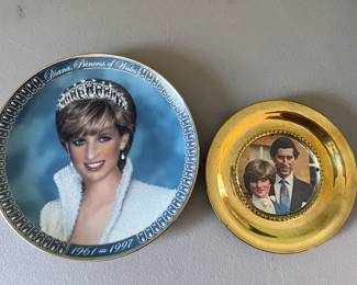 Princess Diana commemorative plates 