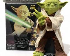 Star Wars Legendary Jedi Master Yoda Collector Box Edition no light saber or walking