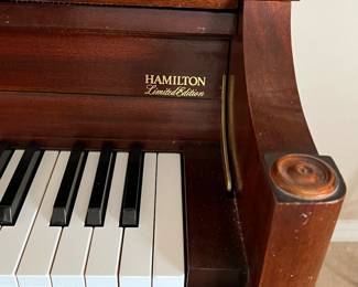 Baldwin Piano Hamilton Limited Edition w Built-in CD Player Piano