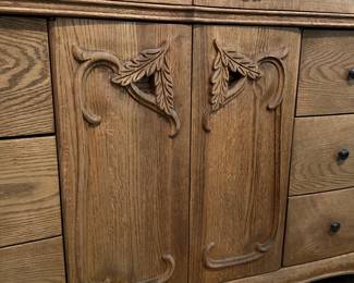 Oakwood Interiors Dresser w Mirror