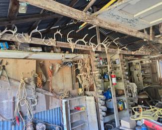 Barn Primitive Tools