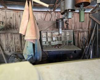 Back to barn - Deer Feeders - Primitive Work Table