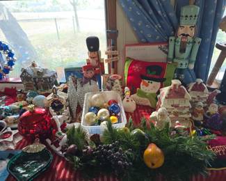 More Christmas Decor 