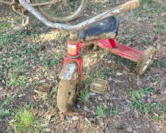  Vintage Tricycle 