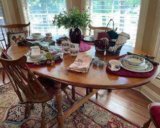 dining table w/6 chairs