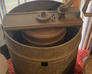 Early Homaid Ice Cream Freezer