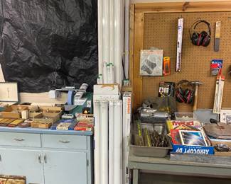 Fluorescent Light Bulbs