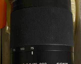 Sony 75-300 Lense with Box