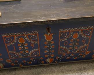 Painted Pennsylvania Dutch Chest (Vintage)
