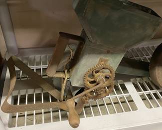 Early Primitive Seeder/Spreader